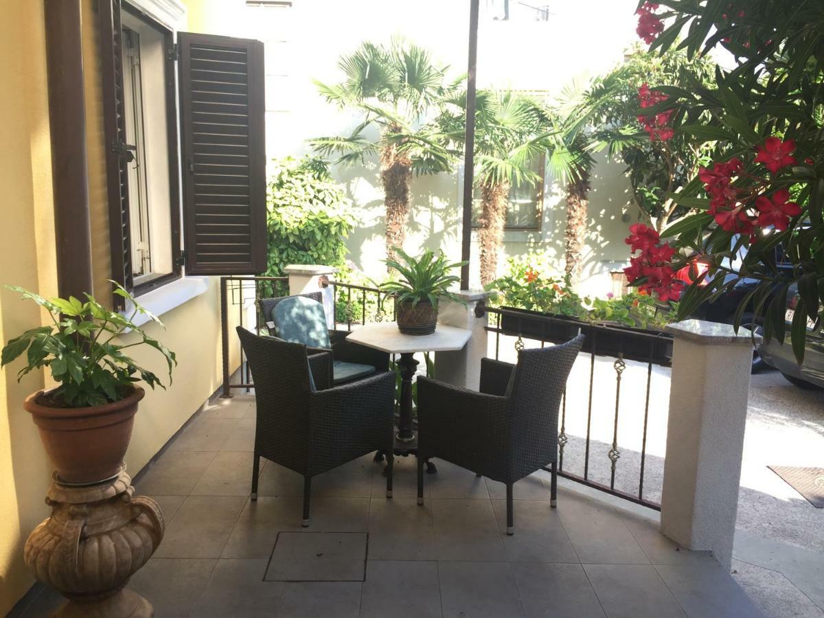 Rooms Tusculum Opatija Buitenkant foto